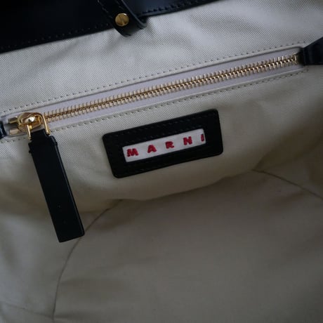 2023 / 未使用 / MARNI / トロピカリア TROPICALIA SMALL / BMMP0068Q0P386000N99 / 2308-0806