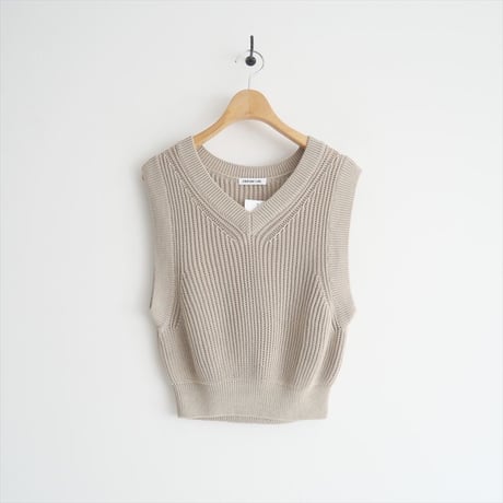 人気完売品 / DEUXIEME CLASSE / サマークロップドベスト / 23080586821010 / 2411-1196