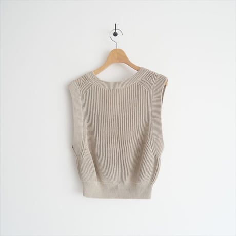 人気完売品 / DEUXIEME CLASSE / サマークロップドベスト / 23080586821010 / 2411-1196
