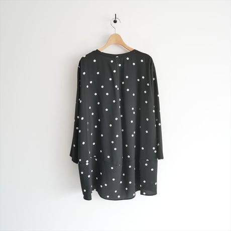 継続販売型 / BEARDSLEY 後ろドレープTブラウス BEZ5032304A0003 / 2604-0264