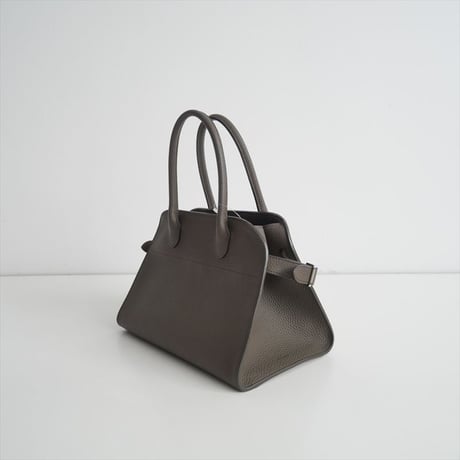 2023 / TOMORROWLAND購入品 / THE ROW / Soft Margaux 10 バッグ レザー エレファント / W1190L133 / 2503-0127