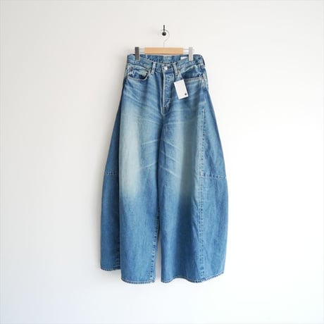2025AW今季 / 未使用 / HYKE / DENIM SUPER WIDE LEG JEANS / 13353 / 2512-0881