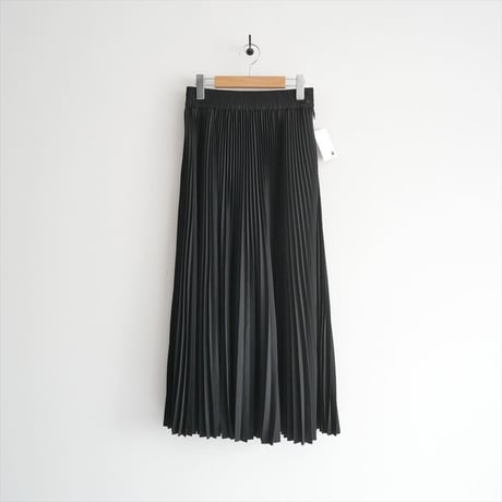 2026SS今季・人気完売品 / HYKE TAFFETA PLEATED SKIRT 14164 / 2604-1546