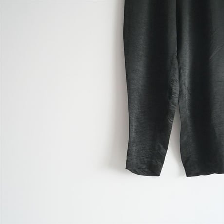 〇2023AW / Curensology / クラッシュサテンパンツ / 962622 / 2507-0581
