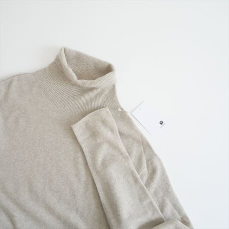 2023AW / Plage / Ariesハイネックロングワンピース / 23040922528040 / 2403-0538
