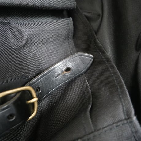 継続販売品 / QUALITY GUNSLIPS / 600 DENIER PVC SHOPIE (M) WITH BACK POCKET / 2506-0423