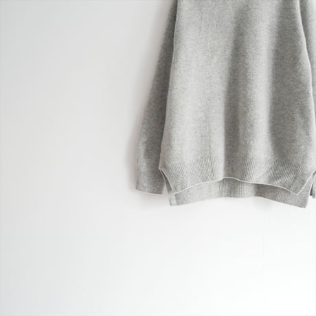 2024AW / 未使用 / IENA / POOGINOOK WOOL クルーネックラグランプルオーバー / 24080900494030 / 2505-1161