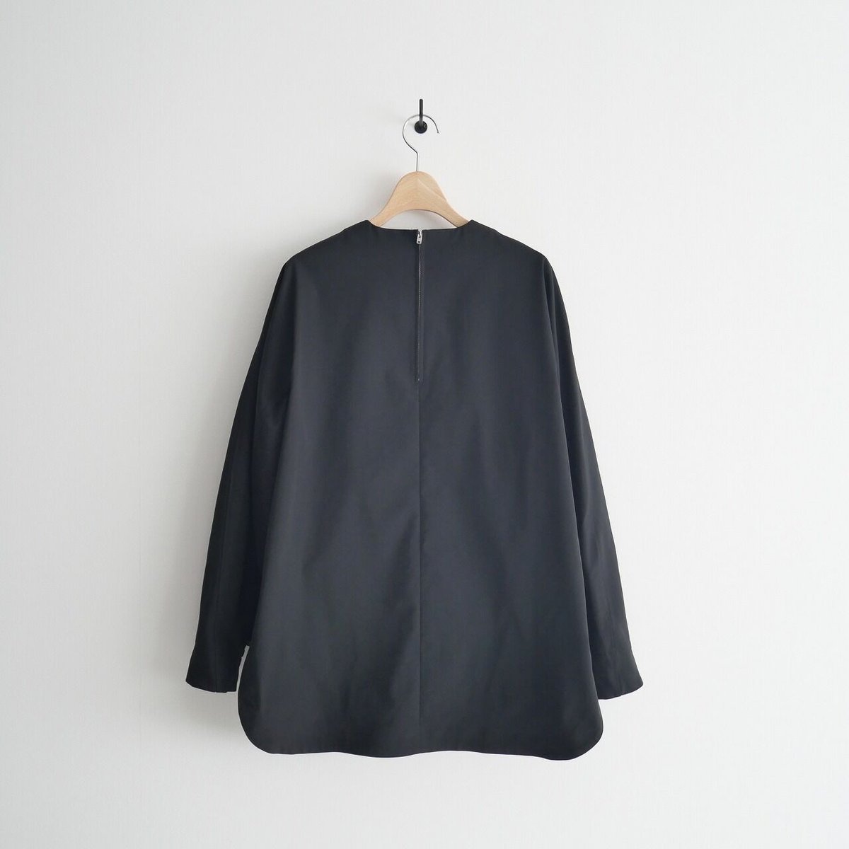 2020 / HYKE / TASLAN TWILL TOP / 2203-0707 | 2020 / HYKE / TASLAN TWILL TOP / 2203-0707 |