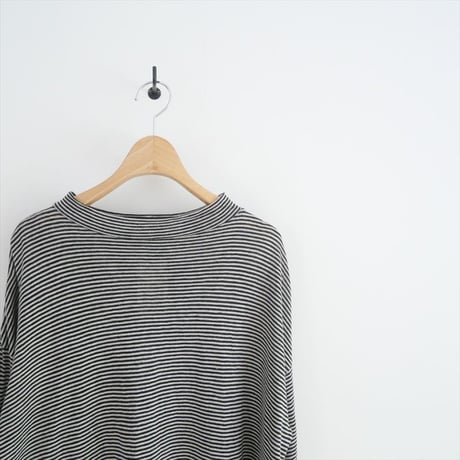 未使用 / Vlas Blomme / Linen 天竺 Narrow Border モックネック長袖Tシャツ / 12113073 / 2406-0813