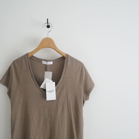 2024SS / 未使用 / DEUXIEME CLASSE別注 / CALUX / Vネック Tシャツ / 24070510003110 / 2408-0778