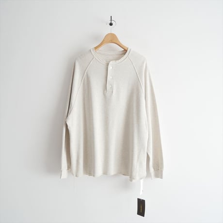 2026SS今季・人気完売品 / 未使用 / L'Appartement別注 / REMI RELIEF W TUCK HENLEY NECK LONGSLEEVE TEE  / 2604-1299