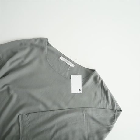 2021 / journal standard luxe購入品 / ALBUM DI FAMIGLIA / プルオーバーブラウス / 21050450000010 / 2405-0945