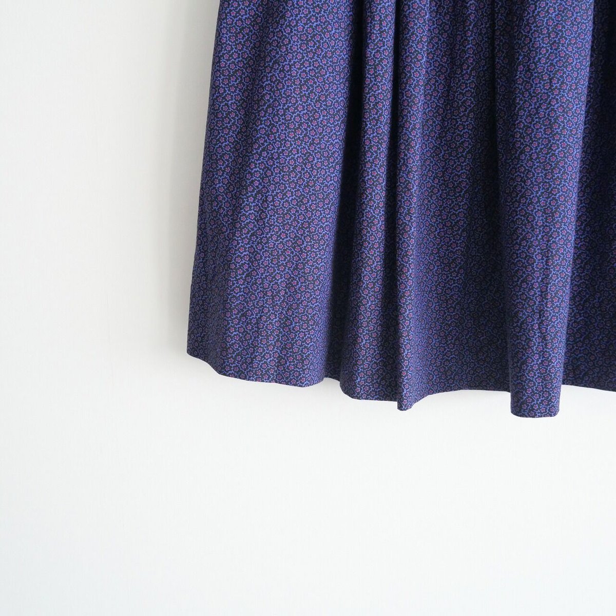 2021 未使用 / homspun / 小花プリント脇ポケットギャザースカート  