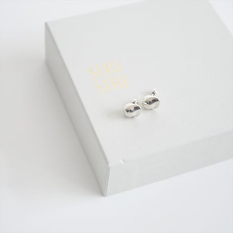 継続販売品 / SIRISIRI / The Day of the Wind Earrings KAGE / WI302 / 2412-0895