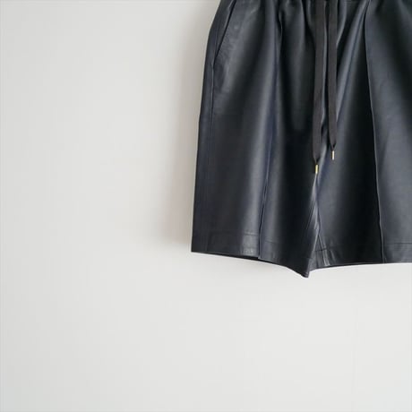 2024AW / Drawer / レザーハーフパンツ / 65192991494 / 2511-0913