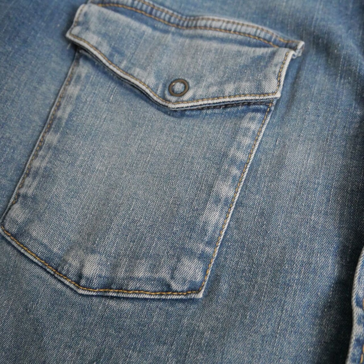 2022 / SURT / DENIM シャツ / 22050521000530 / MUSE 2022 / SURT / DENIM シャツ / 22050521000530 / MUSE