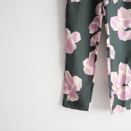 継続販売品 / 未使用 / BANANATIME / TAPERED 2 PANT / 23030570005330 / 2403-1027