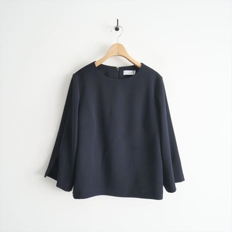 継続販売品 / 未使用 / MACKINTOSH LONDON / ポリエステルバックサテンプルオーバーブラウス / G5M12304 / 2403-1061