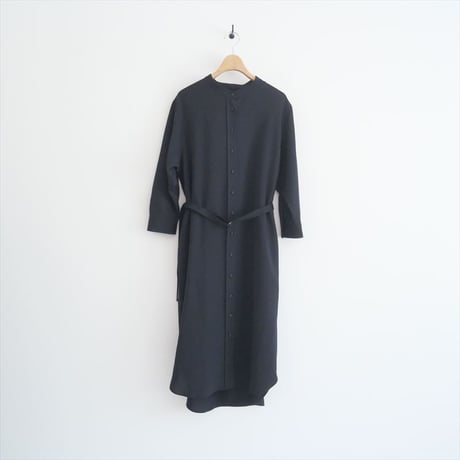 継続販売品 / SOEJU / バンドカラーシャツワンピース / S-01-OP-024 / 2508-0844
