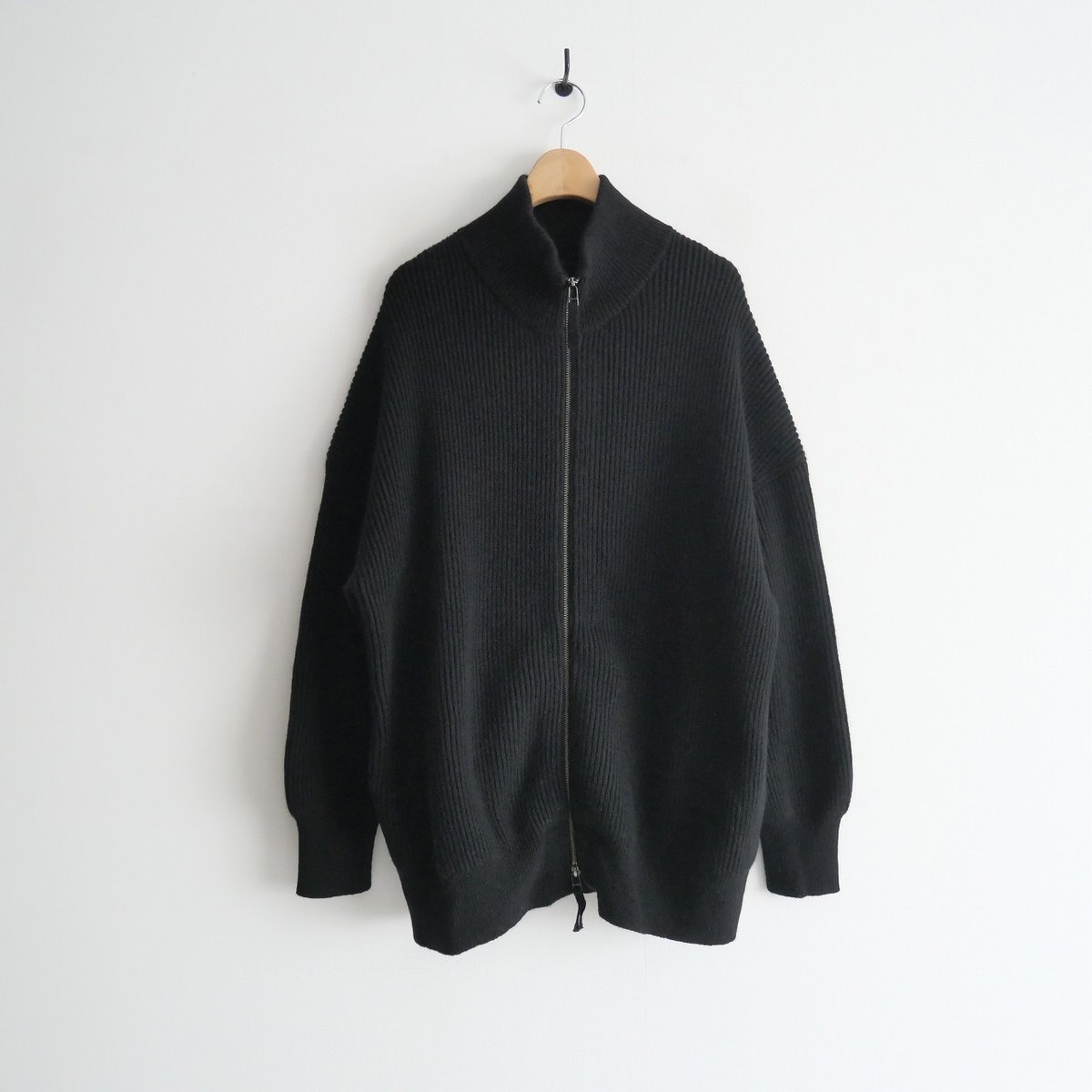 AP STUDIO ブラック ジップブルゾン AP STUDIO ブラック ジップブルゾン AP STUDIO ジップブルゾン