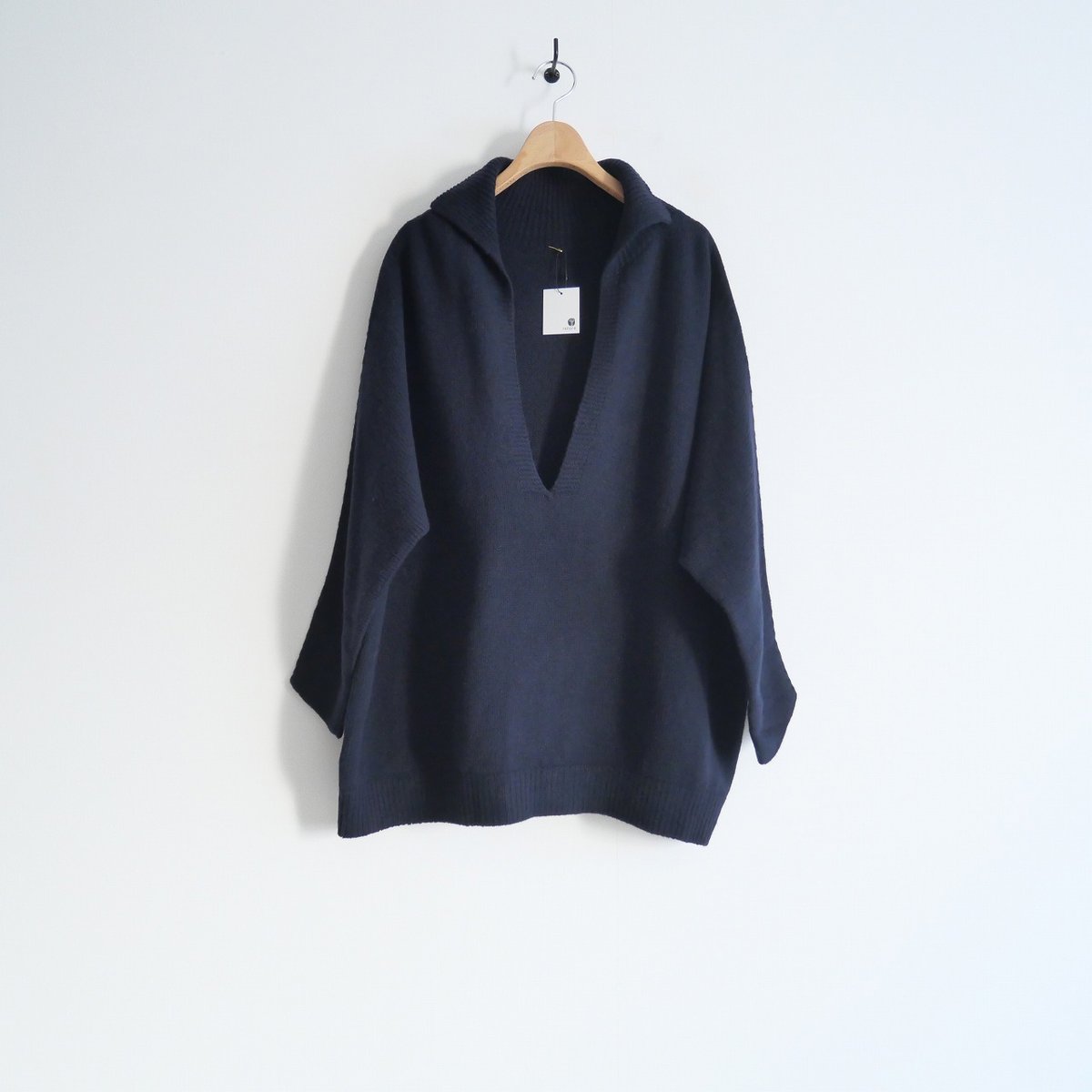 スローブイエナ　ファインウール　スキッパープルオーバー SLOBE IENA（スローブイエナ）の「ファインウールスキッパープル