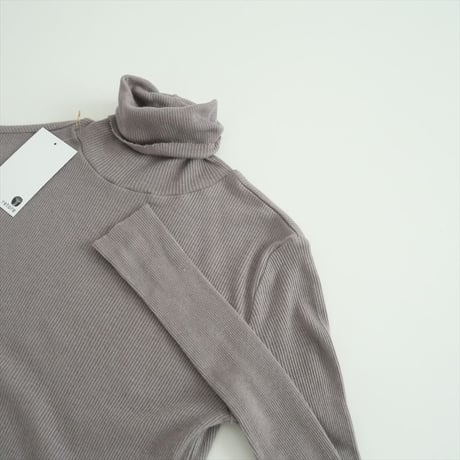 継続販売品 / SOEJU / カシミヤ混タートルネックカットソー / S-00-CS-007 / 2410-0021