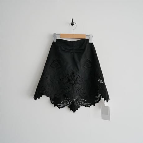 2025AW今季・人気完売品 / 未使用 / BRILL / カットワークビスチェ / 571385 / 2511-0579