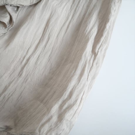 2024 / SALON adam et rope / ビンテージライクラッフルカラーブラウス / SHH34310 / 2412-2032