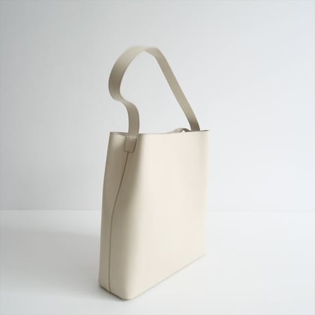 2023SS / L'Appartement購入品 / AESTHER EKME / Tote Bag(Smooth Calfskin) / 23092570103410 / 2405-0583