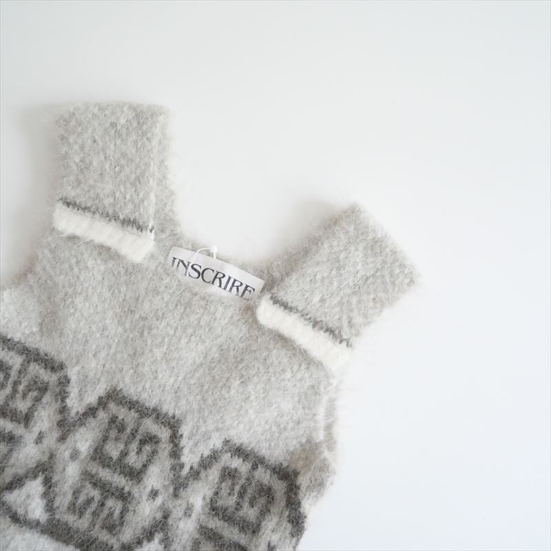 INSCRIRE /Cowichan No Sleeve Sweater