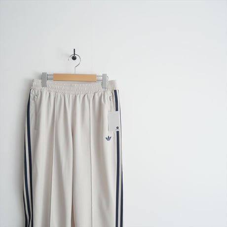 2024・人気完売サイズ / adidas / トラックパンツ（ジェンダーニュートラル） / IZ4926 / 2412-0837