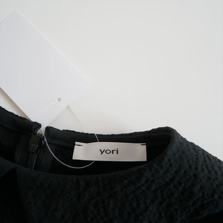 継続販売品・人気完売色 / yori フラットカラーシアーブラウス YR21-25098K / 2604-1070