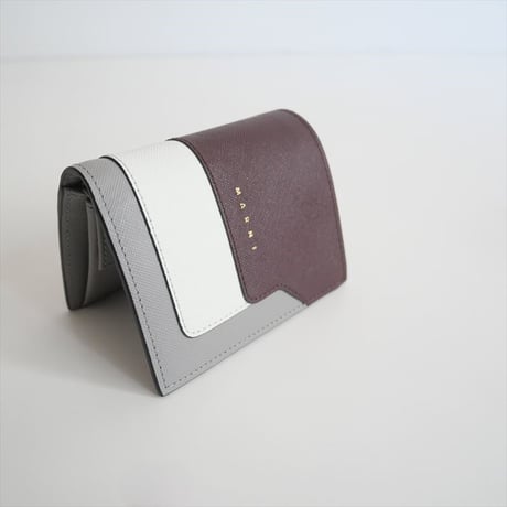 継続販売型 / 未使用 / MARNI / サフィアーノレザー製二つ折りウォレット / PFMOQ14U13 / 2503-1011