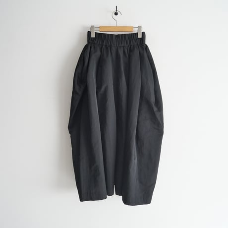 2022 / 野沢和香さんのブランド / WE'RTHY / 撥水BALLOON SKIRT / 22-AW-WE009-BK-S / 2307-0141