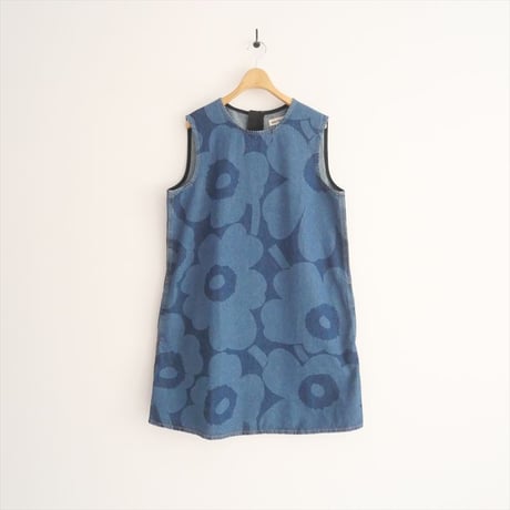2025AW今季新作 / 未使用 / marimekko / Maridenim Somasti Unikko ワンピース / 52259194300 / 2509-0170