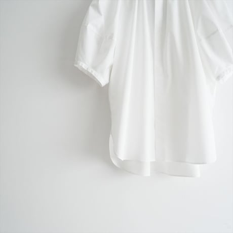 2023 / HYKE / T/C BALLOON SLEEVE BLOUSE / 231-15191 / 2310-0393