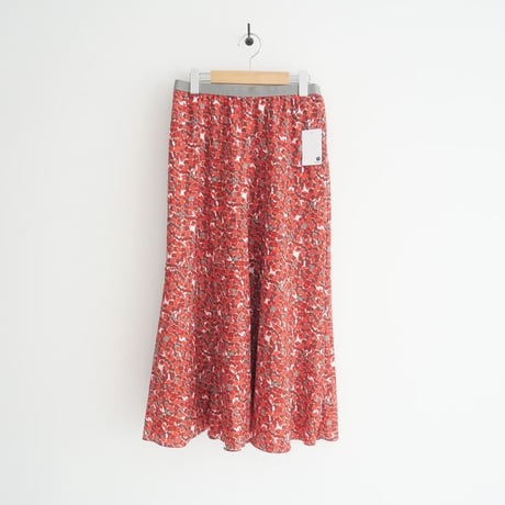 2022AW / 未使用 / IENA / Red Marbleバイヤススカート / 22060900589040 / 2407-2001