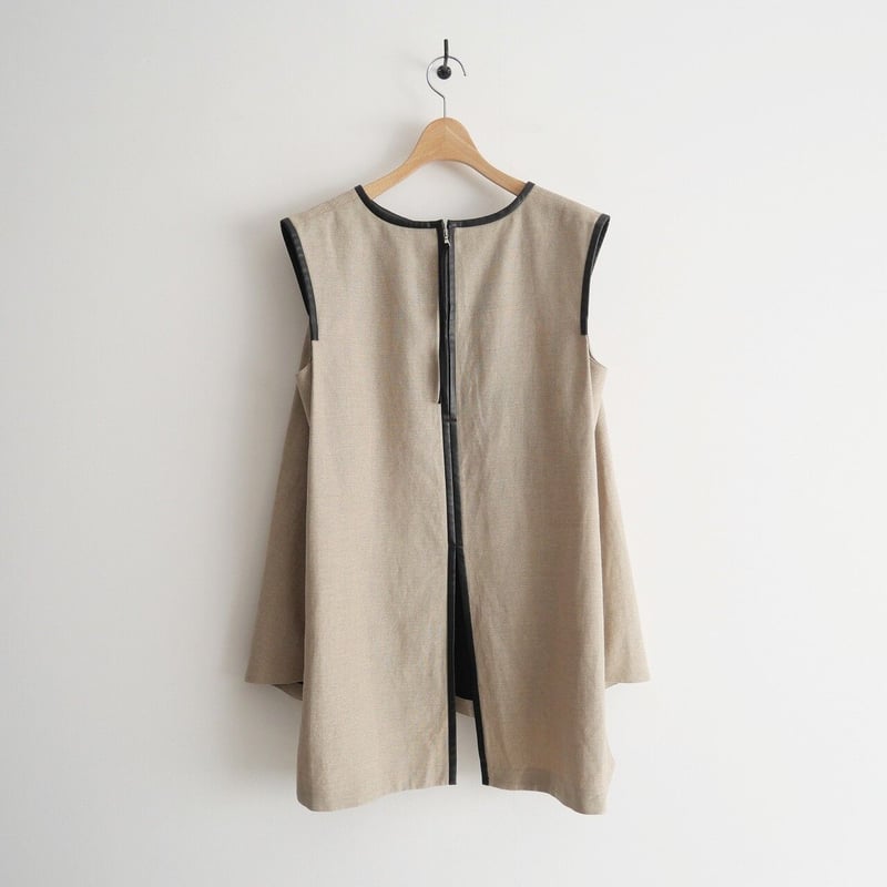 ADORE 新品37,400円 麻混オックスパイピングブラウス ADORE 新品37,400円 麻混オックスパイピングブラウス