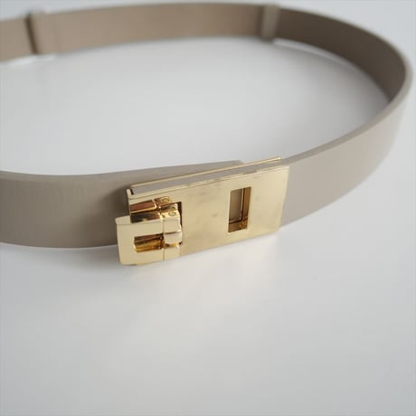 継続販売品 / 未使用 / GALLARDAGALANTE / スクエアバックルベルト / GGZ1022214A0001 / 2506-1101