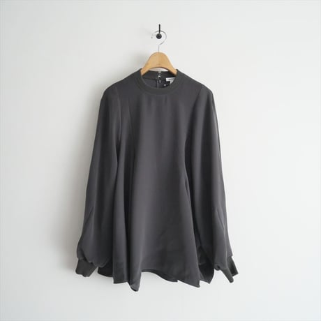 2023・人気完売品 / 未使用 / ENFOLD / CURVE-DRAPE PULLOVER / 300GS230-0980 / 2411-1433