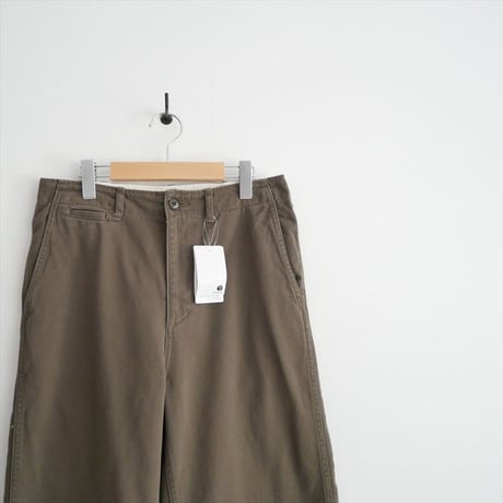 継続販売・人気完売サイズ 未使用 FRAMeWORK OVER SIZED CHINO パンツ 3 25030220600030 2606-0244