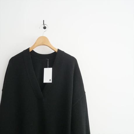 〇2024AW・人気完売品 / 未使用 / MUSE de Deuxieme Classe / OLBIA Vネック プルオーバー / 24080520416030 / 2502-0185