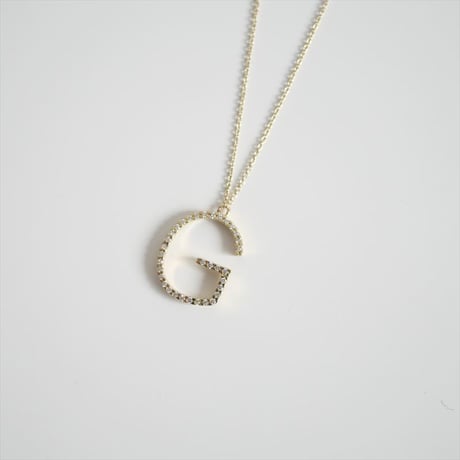 継続販売品 / GABRIELA ARTIGAS / ALPHABET WITH WHITE PAVE DIAMONDS NECKLACE / 2407-0075