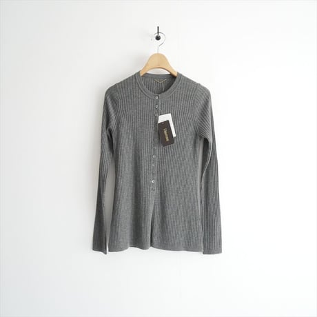 2025AW今季・人気完売品 / 未使用 / L'Appartement / RIB KNIT with BUTTON / 25080560716030 / 2512-2018