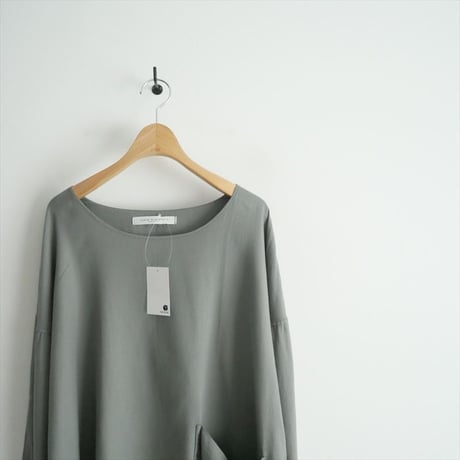 2021 / journal standard luxe購入品 / ALBUM DI FAMIGLIA / プルオーバーブラウス / 21050450000010 / 2405-0945