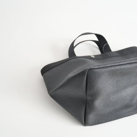 継続販売品 / Herve Chapelier / 707GP リュクス舟型トートM ノワール×ノワール / 707GP / 2404-0263