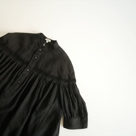継続販売品 / Scye / Organic Linen Tucked Puff Sleeve Blouse / 1224-31006 / 2510-1536
