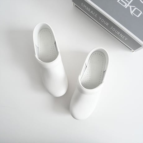 継続販売品 / dansko / PROFESSIONAL White Box / 2405-1489