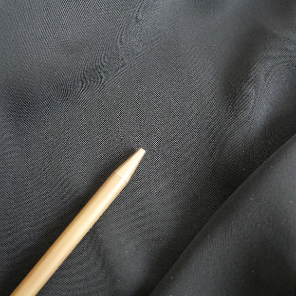 2022 / LOHEN / 袖ゴムバックデザインブラウス / LH22A-BL044 / 2