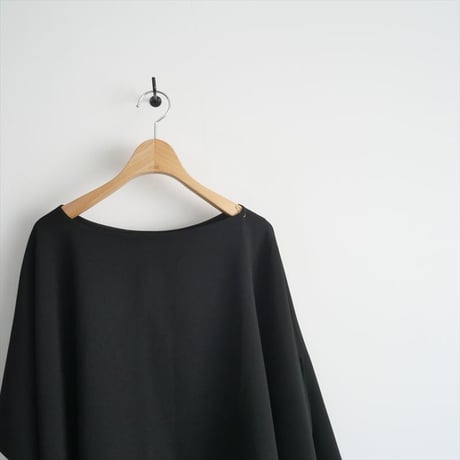 2024SS・人気完売品 / DEUXIEME CLASSE / トリアセジョーゼット スクエアポンチョ / 24051500405010 / 2410-1153